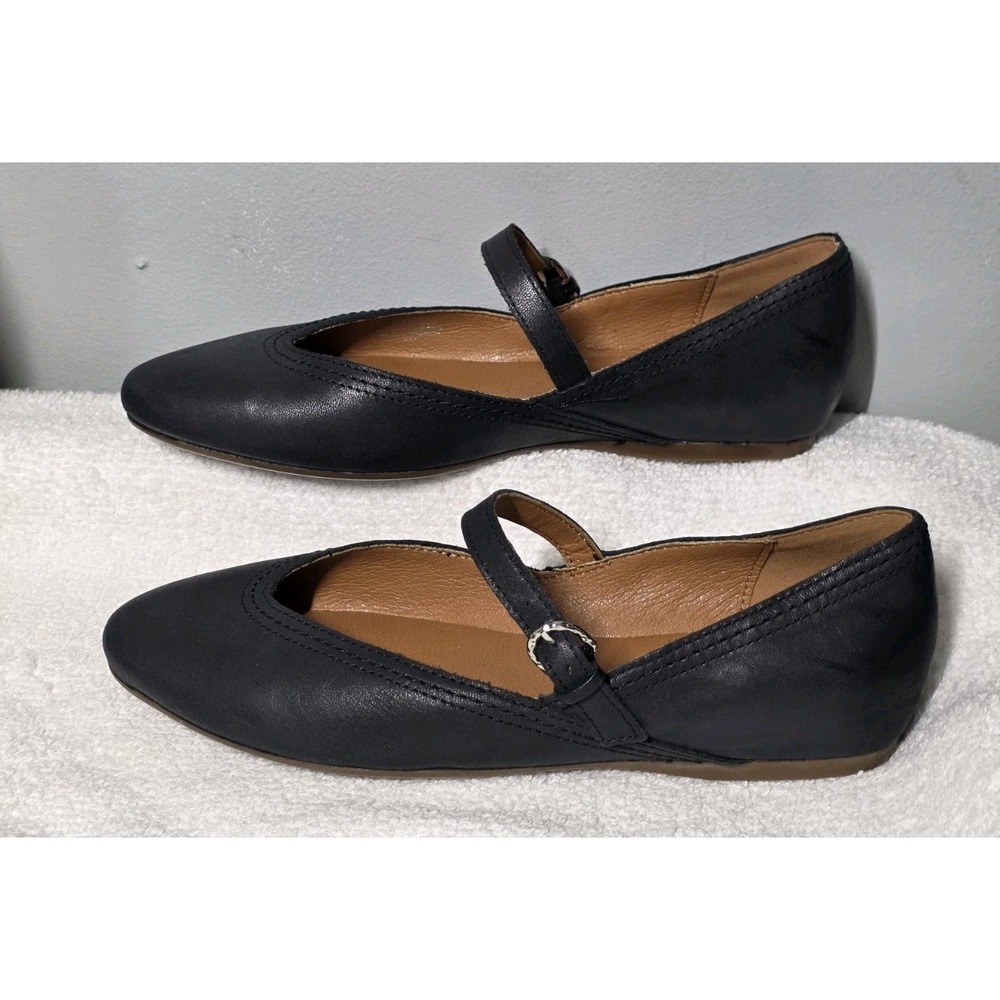 Lucky Brand Womens Sz‎ 6.5 Navy Blue Leather Buckle Closure  Mary Jane Flats